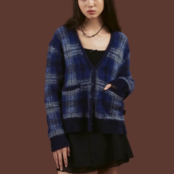 Unit Cardigan - Picture 1 of 2